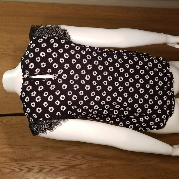 Maurice's sleeveless top S - Picture 4 of 5